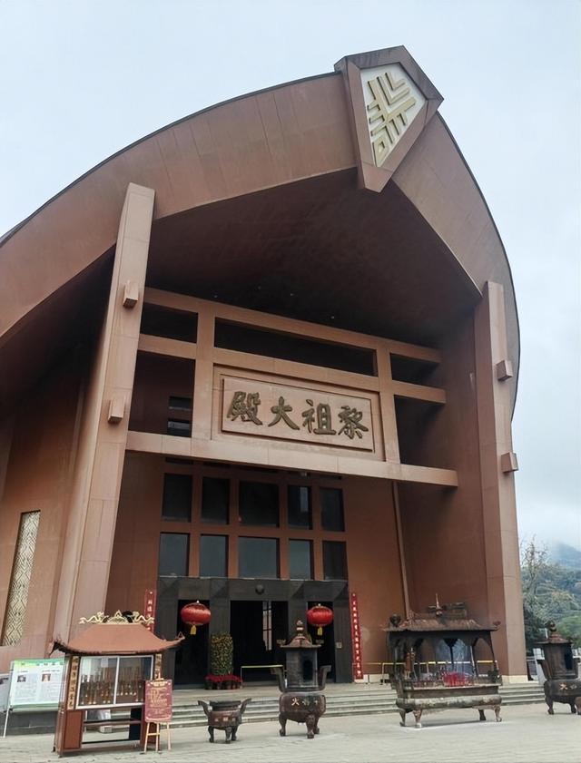 山海间的苗寨原乡：雅啦咪山海情民宿的本真文化旅居