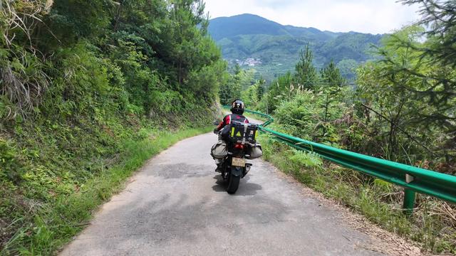 皖浙摩旅二人转——谷丰村篇