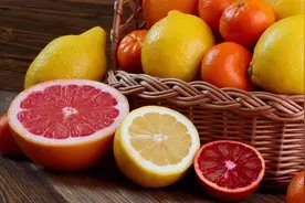 服用这7种常用药千万不能吃柚子，否则后果不堪设想！图片