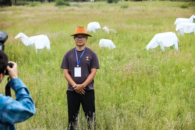 时兴大地艺术 2025“旷野赤峰·龙腾草原”开幕