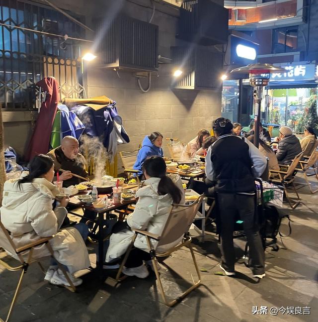 辽宁酒后杀朋友后续：警方通报，网友曝两人是发小，家里只剩父亲