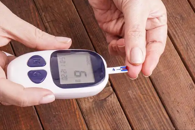 红茶是血糖“杀手”？医生告诫：若想血糖正常，这4种茶不要贪嘴