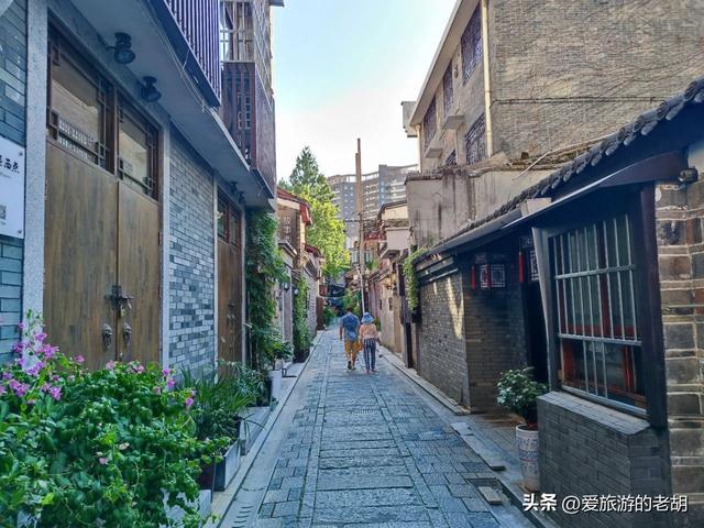 长沙始建于唐朝的老巷子，民国老建筑矗立两侧，没有太平街的喧嚣