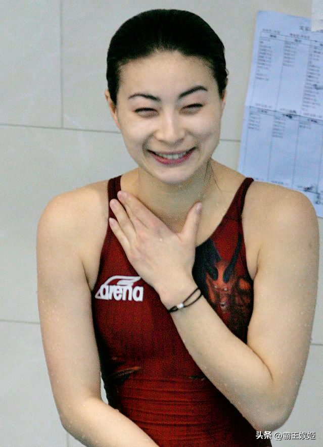 不到24小时，央视3次点名全红婵，冠军背后，竟是这般光景？