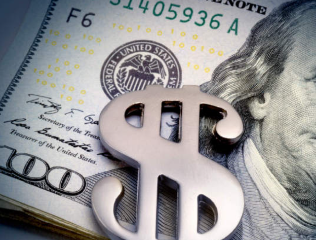 不玩了	，中国继续抛售美债！特朗普政府已通知中方，一个不变