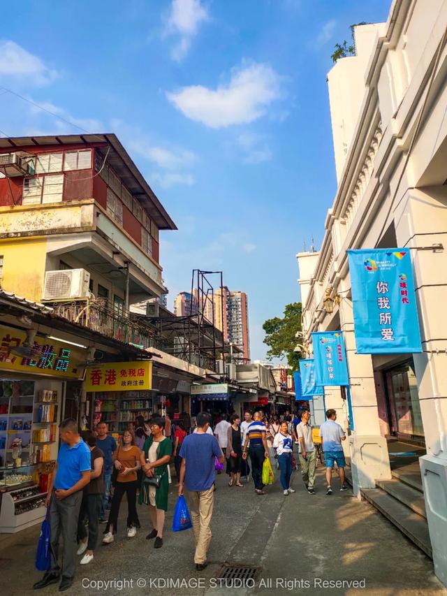 深圳这条街,曾经挤破头都难进入,现在扫码就进却为何没人去了?