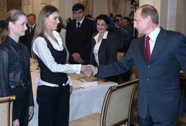 73岁的普京承认已有恋情，俄总统女友的身份成谜