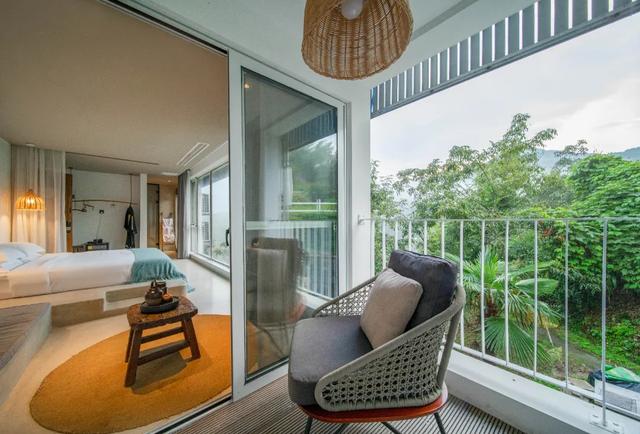 在临安，怎样才算“真土豪”？答案：买猪送房！