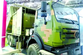 48架无人机，150公里内饱和式轰炸：中国蜂群战机将改变台海战场图片