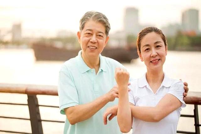 精力旺盛的男人，这三个部位很特殊，若你都具备，说明身体还不错