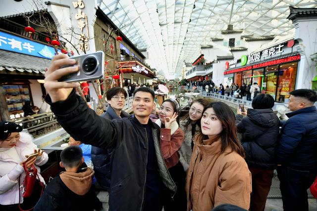 银川新地标！砂之船（银川）奥莱江南水街开启沉浸式文旅新体验