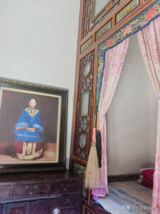 这就是陕西女首富周莹的样貌，并非演员扮演，货真价实的珍贵画像