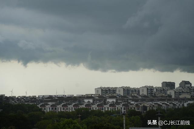 河南淮滨：雨前景色更美丽
