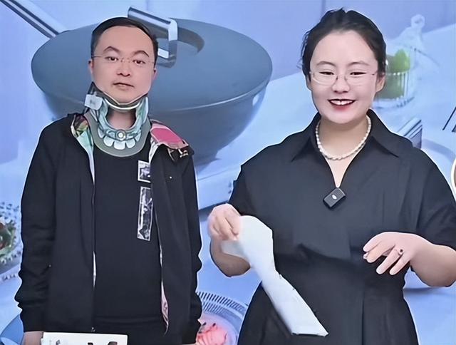 世道不公平！2023年蔡磊抱怨：我爷爷50岁去世，父亲47岁离世