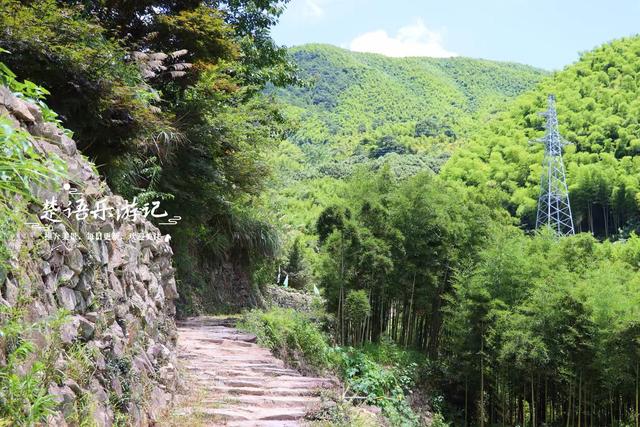 宁波这个古村落被群山夹峙，犹如世外桃源，成为玩水及徒步好去处