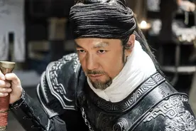 长平之战后不久，白起持剑自刎身亡，秦昭襄王：他在，我寝食难安图片