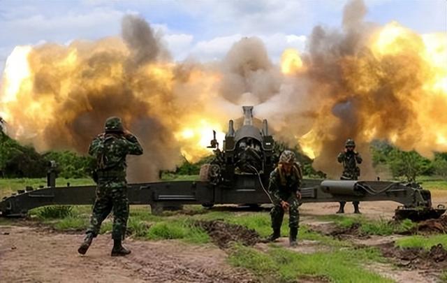 俄军工突破干扰难题！机器人架桥还能防拦截，战场生存能力再增强