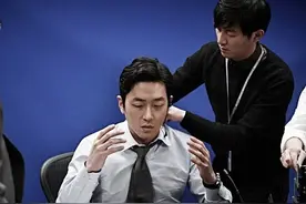 男神醒醒，别一言不合就下海图片