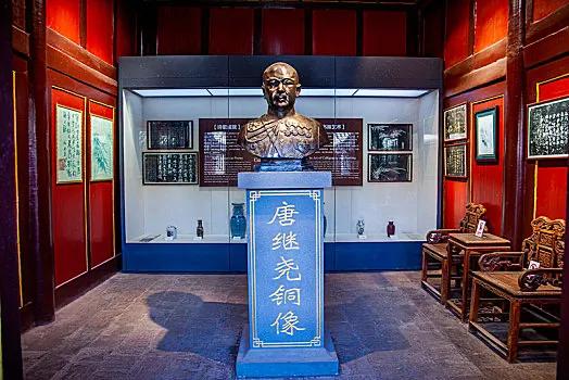 一个贫困大县5年内98位学子考入清华北大！还有亚洲第一 世界第一