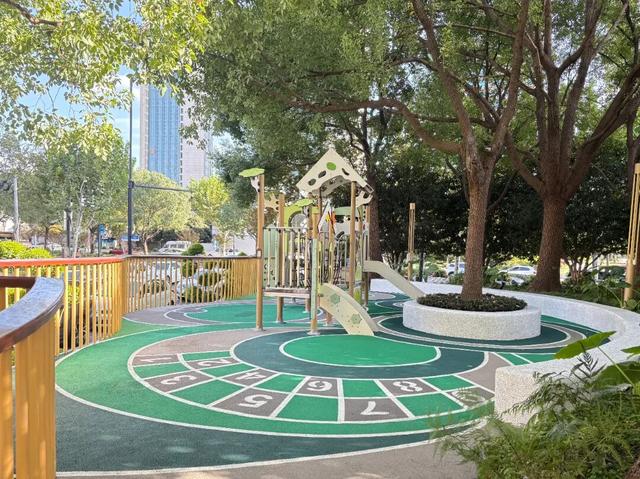 早安！“石库门”风情搬到街头，治愈周末时光