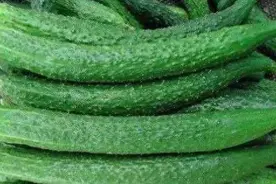 连吃6个月，34岁男子每天都吃黄瓜，去医院做体检，他身体如何？图片