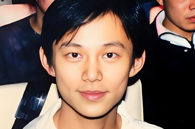 事实证明，无妻无子、身价过亿、做了51年老好人的何炅，才最凉薄