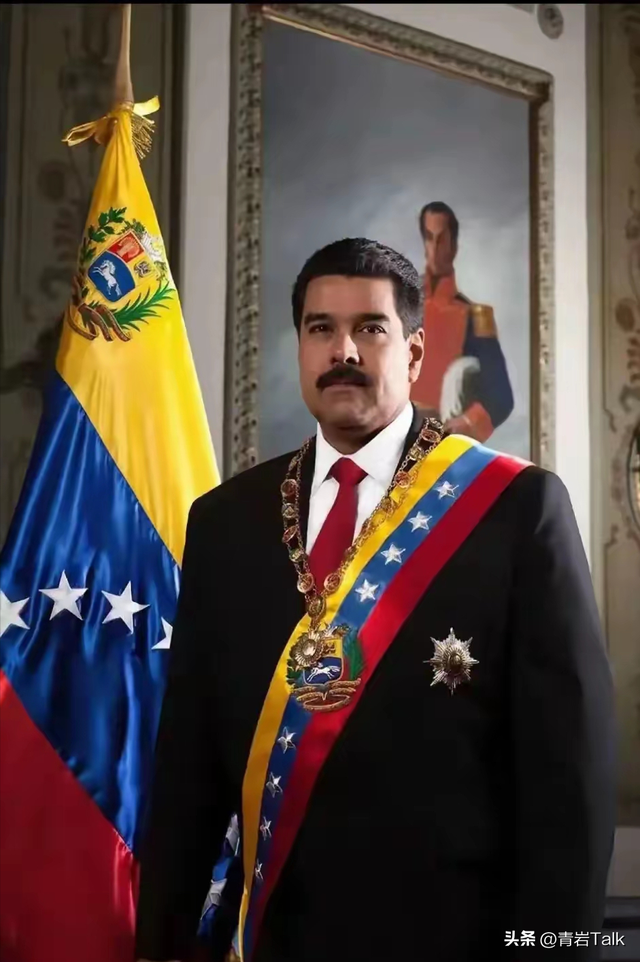 制裁失效换军事威慑，美军飞越委内瑞拉，特朗普重启门罗主义