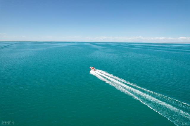 青海无海，却藏着世界级的湖泊美景，这5个高原湖泊，风光壮阔！