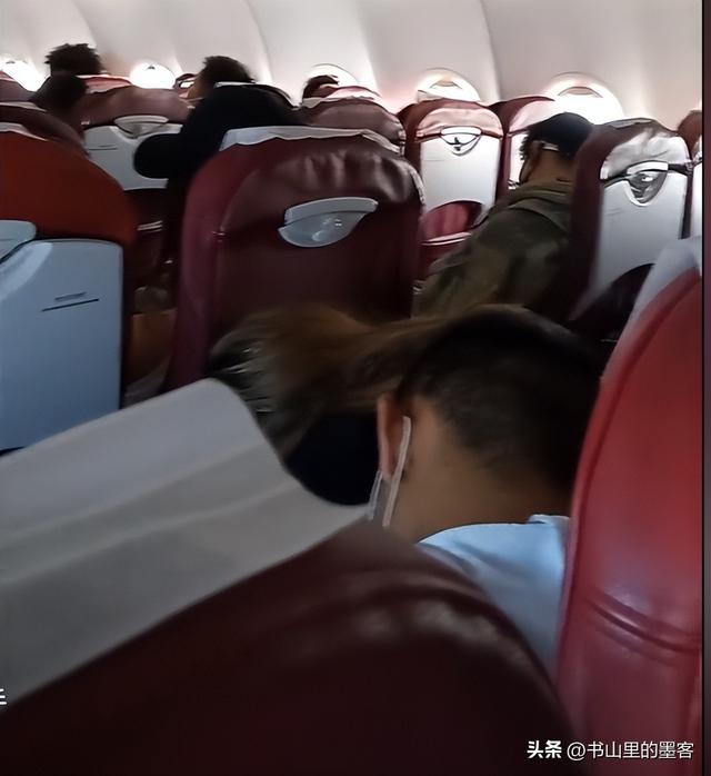 亚航飞机打架事件后续：原因曝光，双方都有受伤，结局令人惋惜！