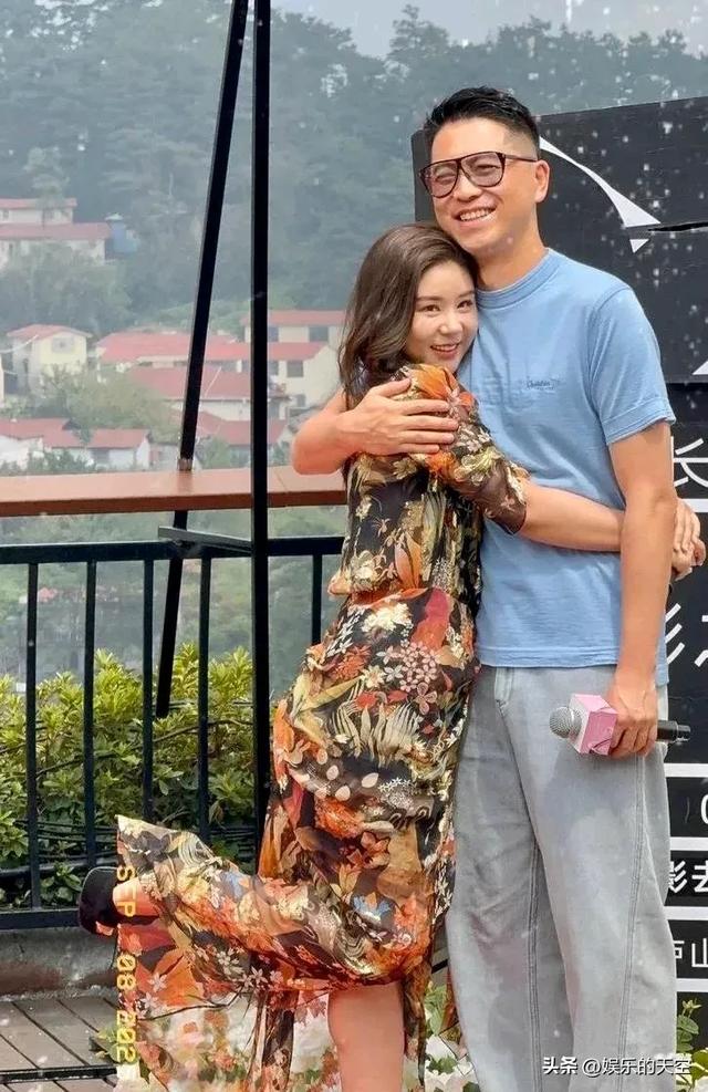 能娶到李小萌这样的老婆，王雷也太幸福了，珠圆玉润的身材谁不爱