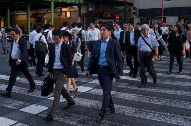 以为东大要降温了？中国砍向岩崎茂的那一刀，藏着对日战略大棋局