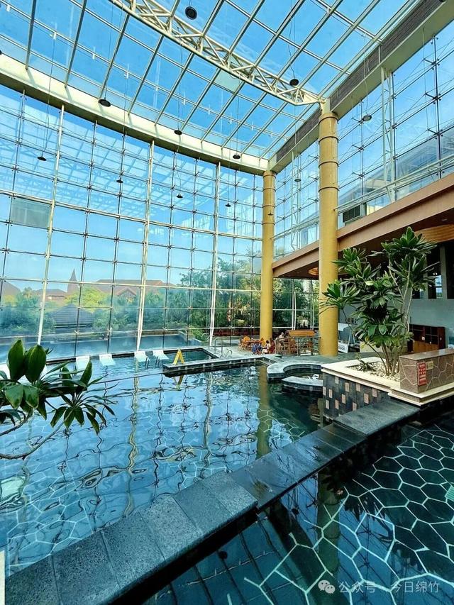 5折！5折！5折！绵竹麓棠温泉周年福利杀疯啦！赶紧冲！