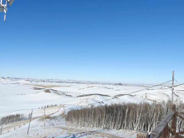 游览乌兰布统影视外景基地