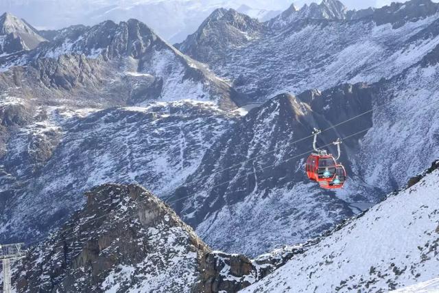 欢庆元宵 | 达古冰川4860米冰川雪境,美到心颤