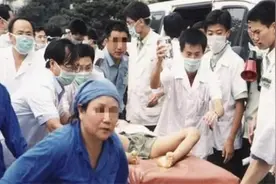 2002年投毒案：因牌桌一句话怒下毒鼠强！毒死42人！人性有多可怕图片