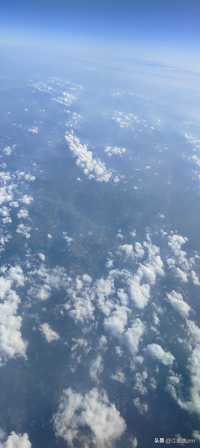 万米高空翱翔
