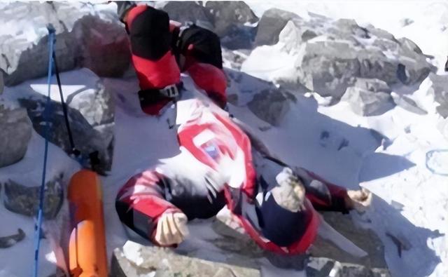 1991年17名登山精英集体遇难，7年后发现诡异登山日记：我们错了