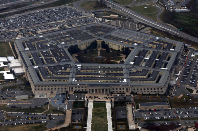 黑鹰直升机“隐身”撞客机！67人惨死，五角大楼还想合法化特权？