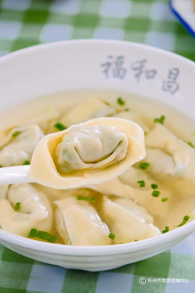 怡园的石榴刷屏啦！好多人都在拍