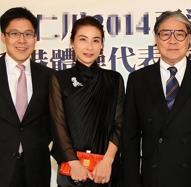 霍启刚担心的事发生	，郭晶晶代言品牌被立案调查，所赚收入超千万