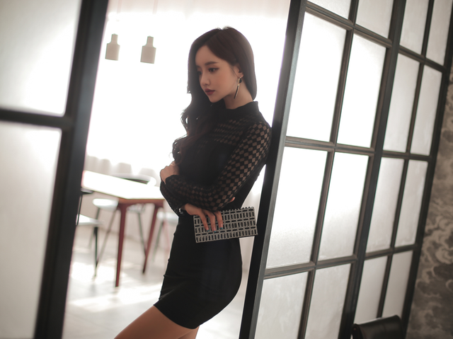 孙允珠『钻石黑桃皇后透明性感职业裙』