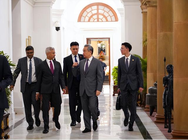 中印双方就哪些问题进行了交流
