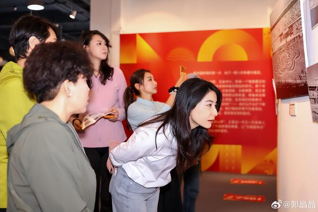 郭晶晶没想到，移居美国惨遭丈夫抛弃的高敏，已走上另一条上坡路