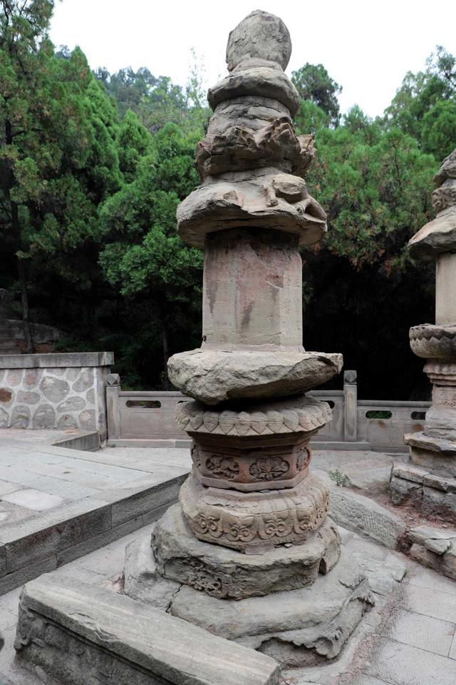 卦山天宁寺塔林——交城