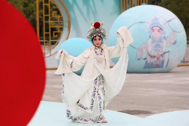 不用懂戏也能玩疯！第九届戏曲周超全玩乐指南