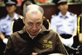 武汉黑老大强占女星，黑暗势力的情色欲望图片