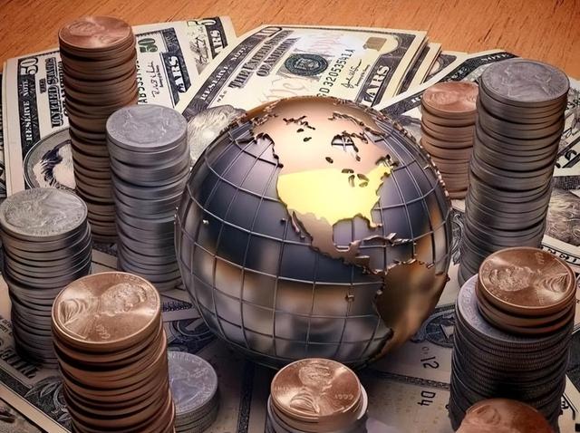 历史开了个玩笑，先倒下的不是乌克兰，而是百年中立的瑞士？