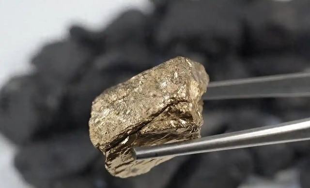 普京对中国起了疑心？一道重磅总统令的背后：俄担心没上桌资格了