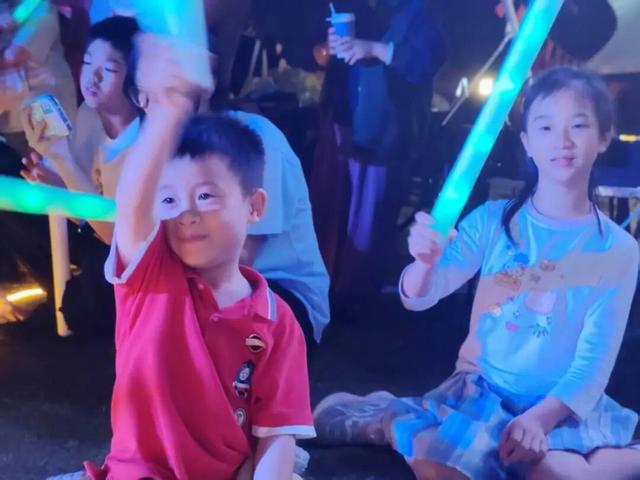 撸着串听着歌，岳阳夜生活的C位就在这里！