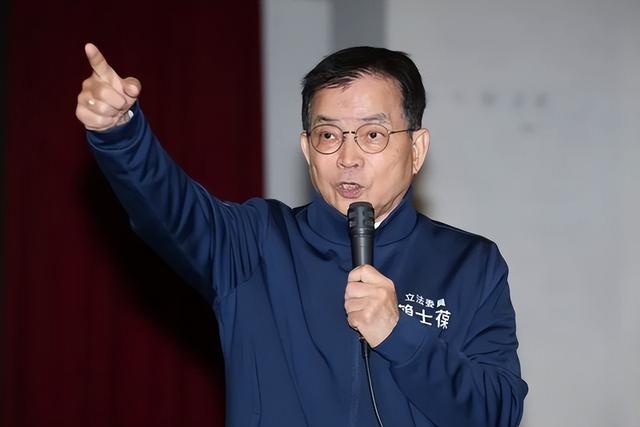 一场稀士大战，打出意外惊喜：台军花几千亿定的F16，要成烂账了